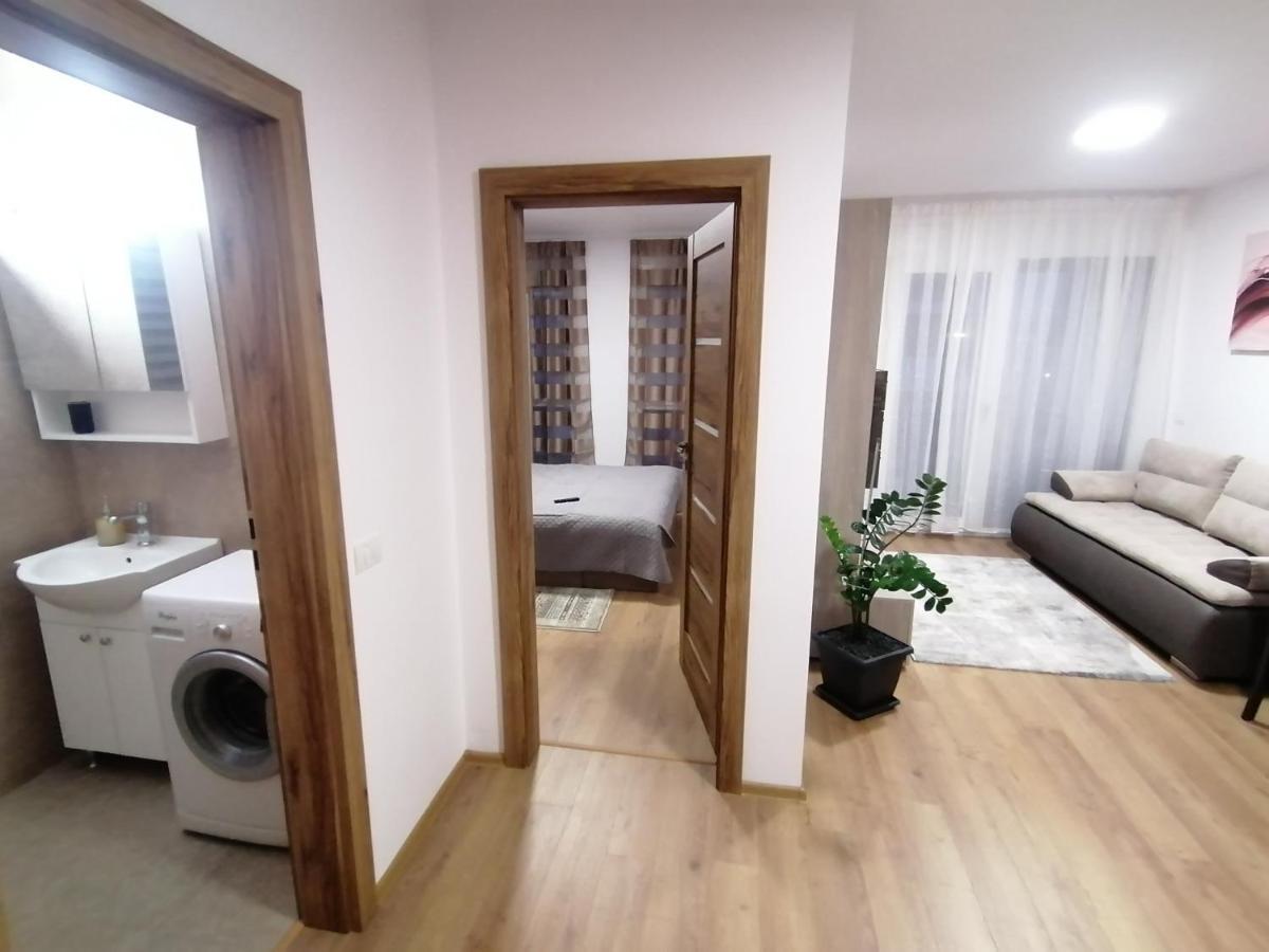 Apartman Sarah Leilighet Oradea Eksteriør bilde