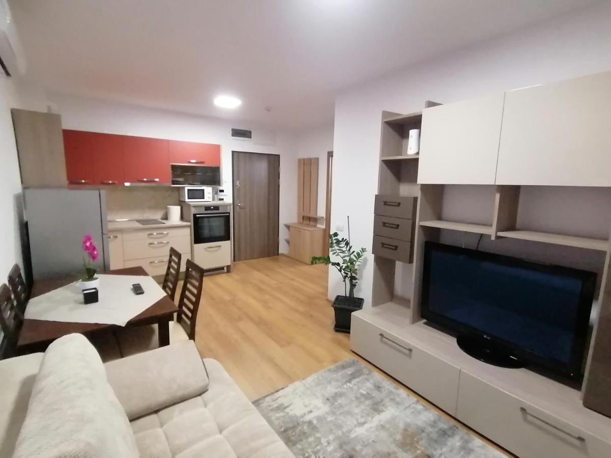 Apartman Sarah Leilighet Oradea Eksteriør bilde